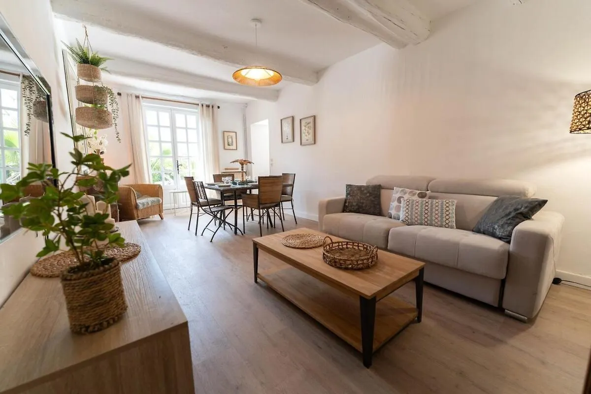 Jolie Maison Avec Jardin, A 500M De La Plage Cagnes-sur-Mer France