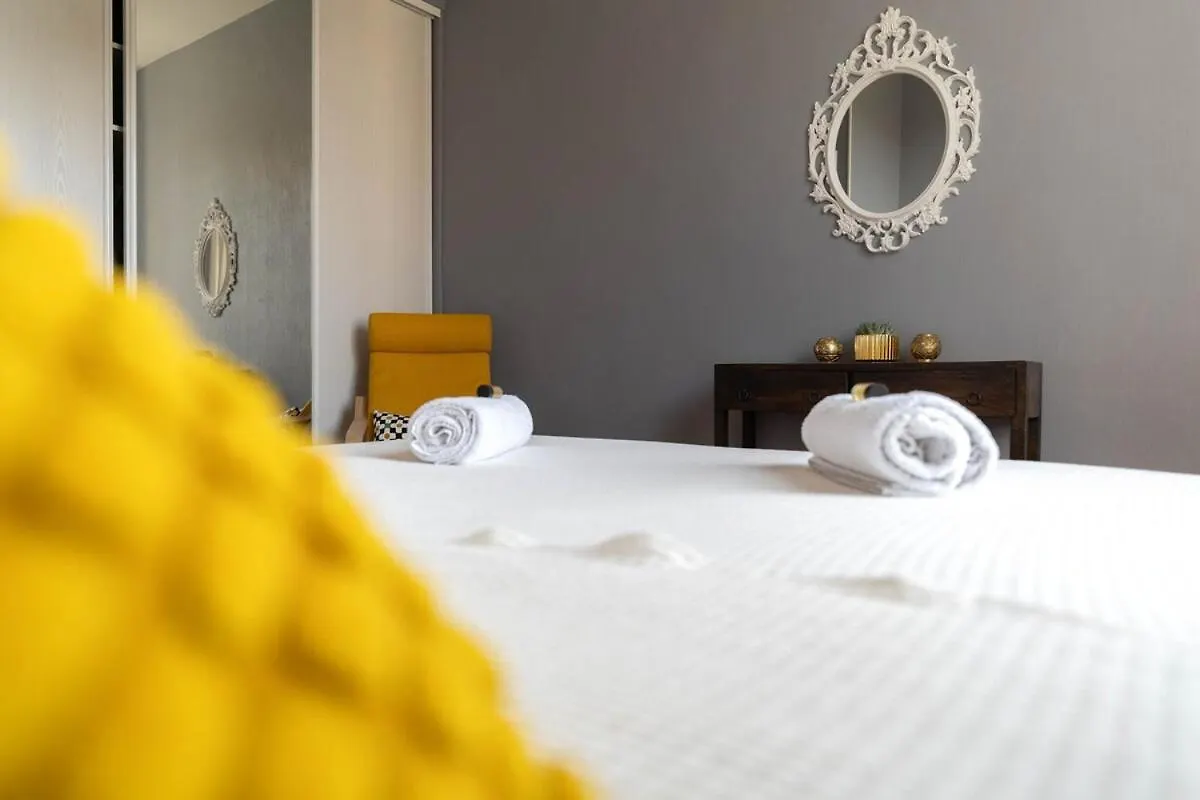 Holiday home Jolie Maison Avec Jardin, A 500M De La Plage Cagnes-sur-Mer
